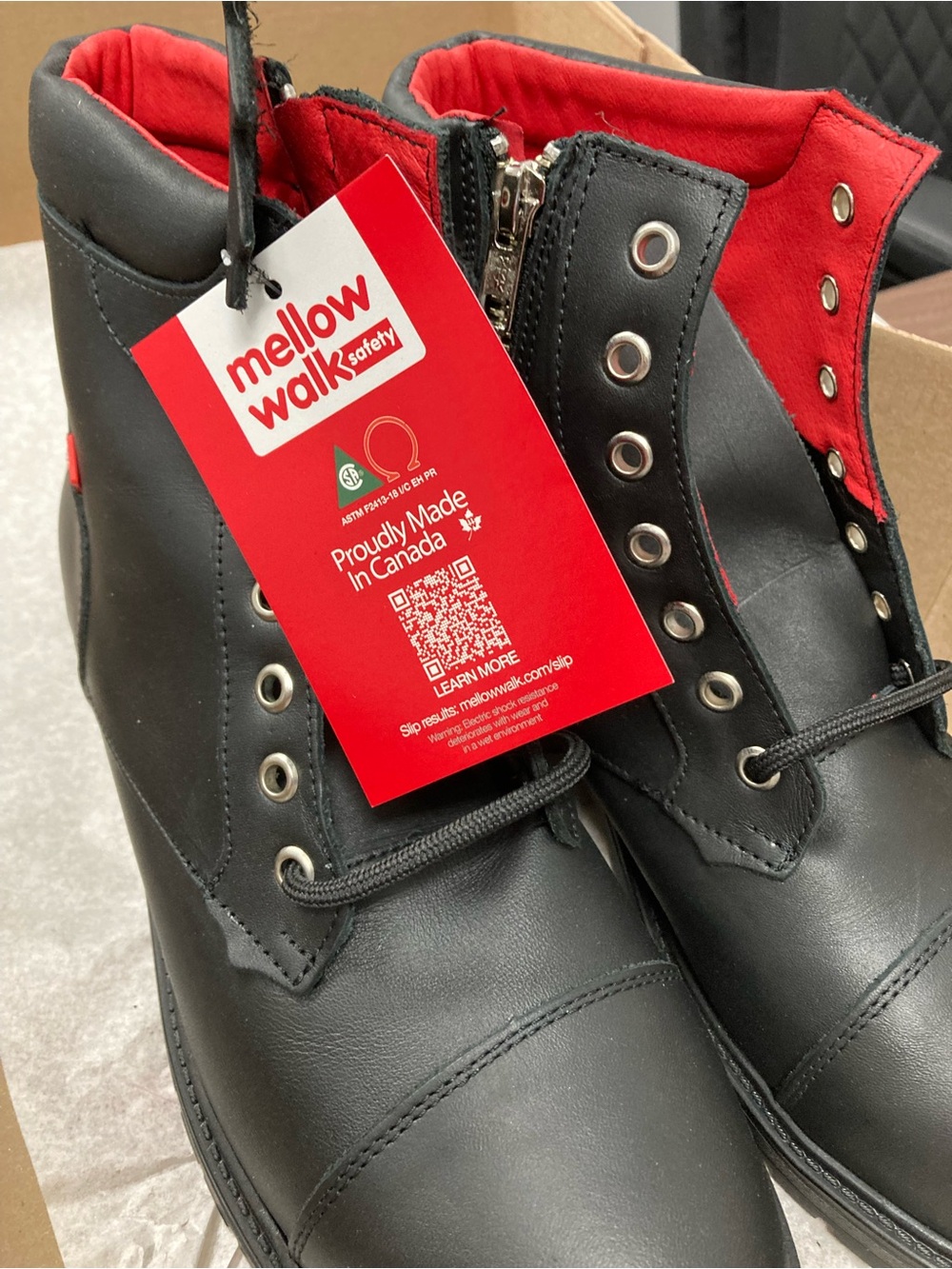 NIB: Mellow Walk, “Ellie” 6 in. Safety Boot. Size 9US, women’s